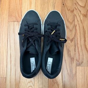 Adidas Sleek Women’s Sneakers